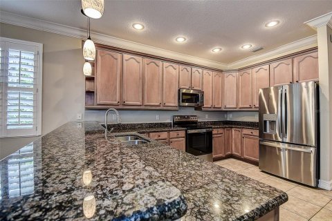 Townhouse in Palm Harbor, Florida 3 bedrooms, 235.79 sq.m. № 2405145 - photo 8