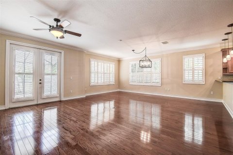 Townhouse in Palm Harbor, Florida 3 bedrooms, 235.79 sq.m. № 2405145 - photo 15