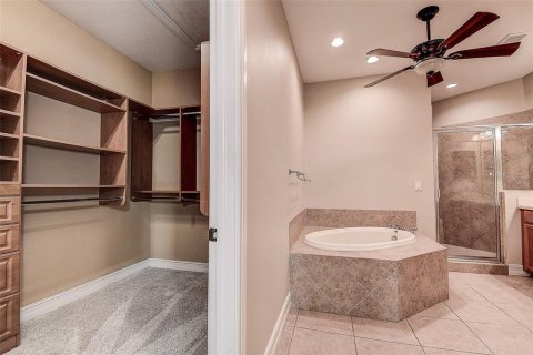 Townhouse in Palm Harbor, Florida 3 bedrooms, 235.79 sq.m. № 2405145 - photo 24