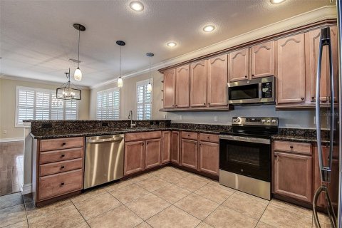 Townhouse in Palm Harbor, Florida 3 bedrooms, 235.79 sq.m. № 2405145 - photo 6