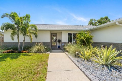 House in Bradenton, Florida 3 bedrooms, 163.69 sq.m. № 1845272 - photo 2