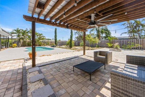 House in Bradenton, Florida 3 bedrooms, 163.69 sq.m. № 1845272 - photo 30