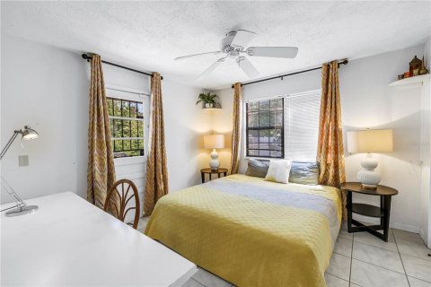 House in Saint Petersburg, Florida 2 bedrooms, 66.89 sq.m. № 1853077 - photo 21