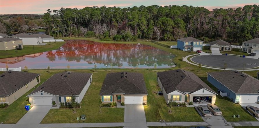 Casa en Tavares, Florida 3 dormitorios, 171.5 m2 № 966931