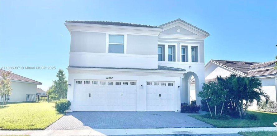 Дом в Уэстлейк, Флорида 5 спален, 309.36м2 № 1963224