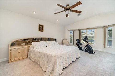 House in Port Charlotte, Florida 3 bedrooms, 251.95 sq.m. № 1652571 - photo 16