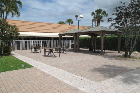 Condominio en venta en West Palm Beach, Florida, 2 dormitorios, 102.19 m2 № 1151405 - foto 1