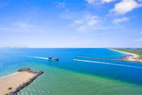 Condo in Fort Lauderdale, Florida, 2 bedrooms  № 2003929