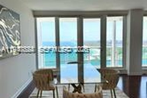 Condo in Fort Lauderdale, Florida, 2 bedrooms  № 2003929 - photo 8