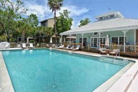 Condo in Sarasota, Florida, 2 bedrooms  № 2429531 - photo 4