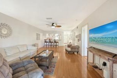 Condo in Sarasota, Florida, 2 bedrooms  № 2429531 - photo 29