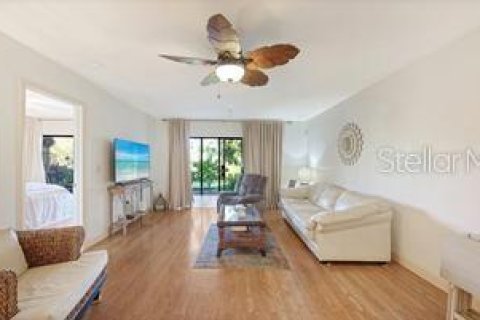 Condo in Sarasota, Florida, 2 bedrooms  № 2429531 - photo 22