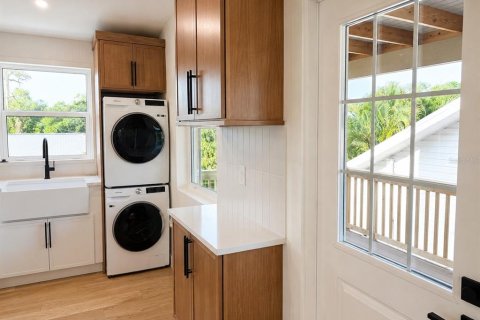 Apartamento en alquiler en Saint Petersburg, Florida, 2 dormitorios, 55.74 m2 № 2258638 - foto 3