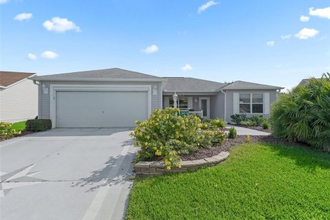 Casa en alquiler en The Villages, Florida, 3 dormitorios, 129.32 m2 № 1835156 - foto 1