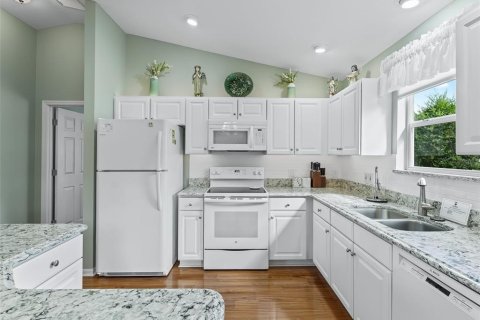 Casa en alquiler en The Villages, Florida, 3 dormitorios, 129.32 m2 № 1835156 - foto 9