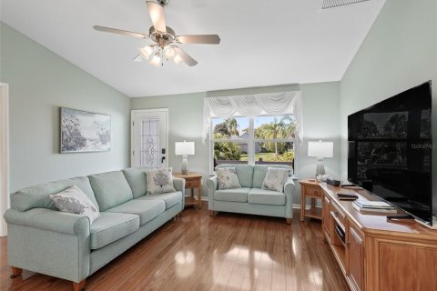 Casa en alquiler en The Villages, Florida, 3 dormitorios, 129.32 m2 № 1835156 - foto 5