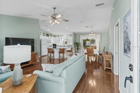 Casa en alquiler en The Villages, Florida, 3 dormitorios, 129.32 m2 № 1835156 - foto 4
