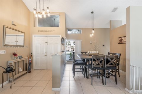 Casa en venta en Davie, Florida, 4 dormitorios, 188.68 m2 № 2000398 - foto 7