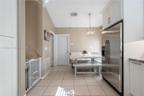 Casa en venta en Davie, Florida, 4 dormitorios, 188.68 m2 № 2000398 - foto 14