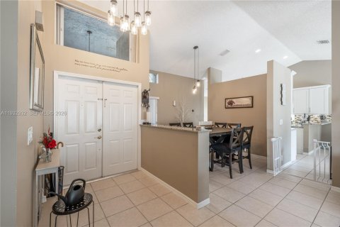 Casa en venta en Davie, Florida, 4 dormitorios, 188.68 m2 № 2000398 - foto 6