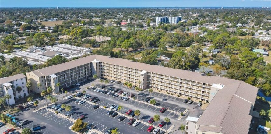 Condo à Bradenton, Floride, 2 chambres  № 2115990