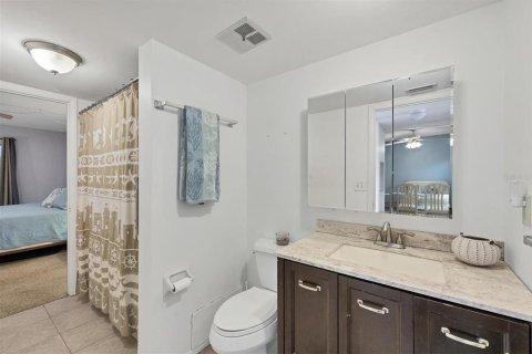 Copropriété à vendre à Bradenton, Floride: 2 chambres, 89.19 m2 № 2115990 - photo 18