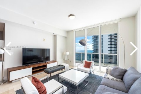 Condominio en alquiler en Sunny Isles Beach, Florida, 2 dormitorios, 168.25 m2 № 1959138 - foto 10