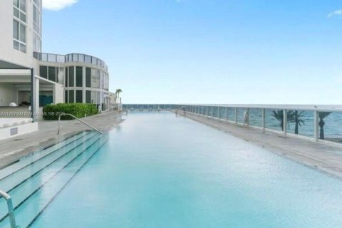 Condominio en alquiler en Sunny Isles Beach, Florida, 2 dormitorios, 168.25 m2 № 1959138 - foto 25