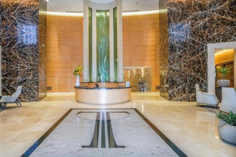 Condominio en alquiler en Sunny Isles Beach, Florida, 2 dormitorios, 168.25 m2 № 1959138 - foto 4