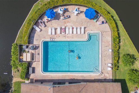 Condominio en alquiler en Bradenton, Florida, 2 dormitorios, 97.55 m2 № 1798472 - foto 2
