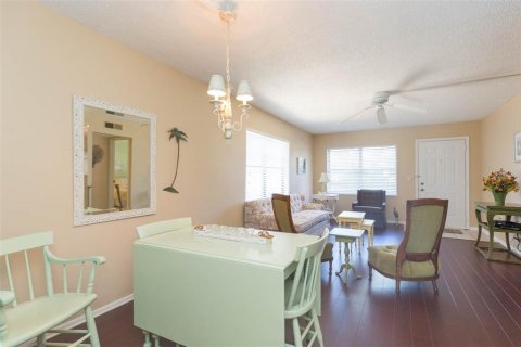 Condominio en alquiler en Bradenton, Florida, 2 dormitorios, 97.55 m2 № 1798472 - foto 16