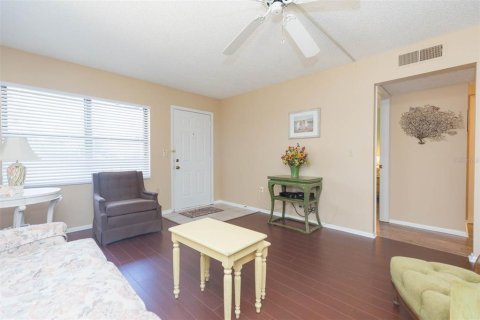 Condominio en alquiler en Bradenton, Florida, 2 dormitorios, 97.55 m2 № 1798472 - foto 6