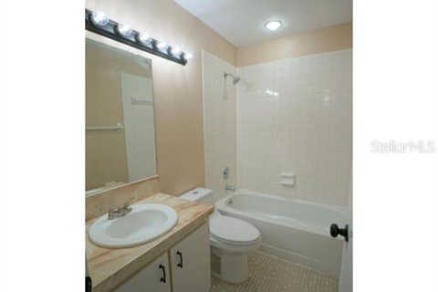 Condominio en alquiler en Temple Terrace, Florida, 2 dormitorios, 89.19 m2 № 1870687 - foto 7