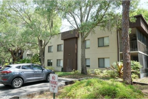 Condominio en alquiler en Temple Terrace, Florida, 2 dormitorios, 89.19 m2 № 1870687 - foto 2