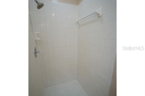 Condominio en alquiler en Temple Terrace, Florida, 2 dormitorios, 89.19 m2 № 1870687 - foto 11