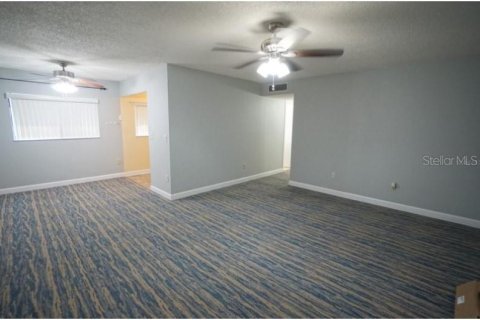 Condominio en alquiler en Temple Terrace, Florida, 2 dormitorios, 89.19 m2 № 1870687 - foto 5