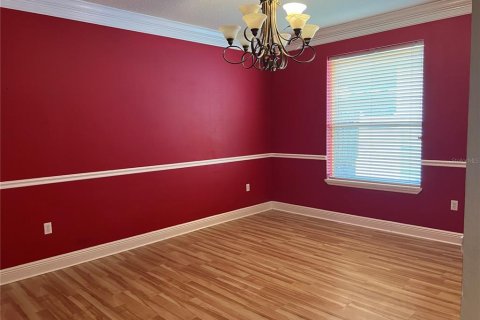 Villa ou maison à louer à Zephyrhills, Floride: 5 chambres, 263.47 m2 № 1817790 - photo 9