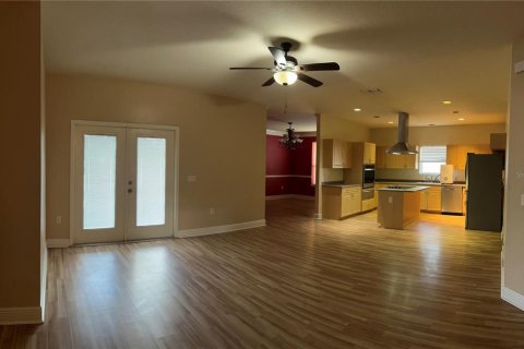 Villa ou maison à louer à Zephyrhills, Floride: 5 chambres, 263.47 m2 № 1817790 - photo 3