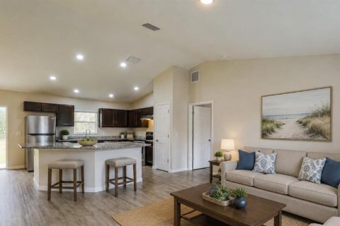 House in Ocala, Florida 3 bedrooms, 149.76 sq.m. № 2202526 - photo 2