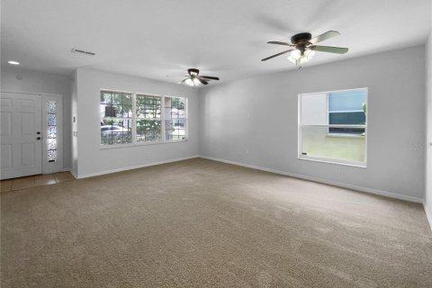 House in Lutz, Florida 4 bedrooms, 196.3 sq.m. № 1788183 - photo 3