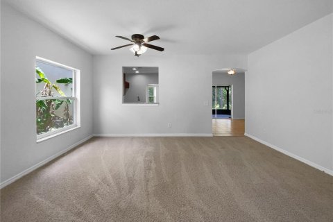 House in Lutz, Florida 4 bedrooms, 196.3 sq.m. № 1788183 - photo 14