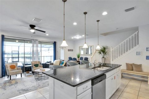 Townhouse in Kissimmee, Florida 5 bedrooms, 210.24 sq.m. № 1540563 - photo 13