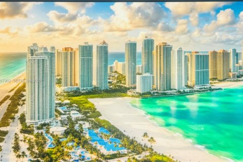 Copropriété à vendre à Sunny Isles Beach, Floride: 2 chambres, 83.05 m2 № 2051786 - photo 2