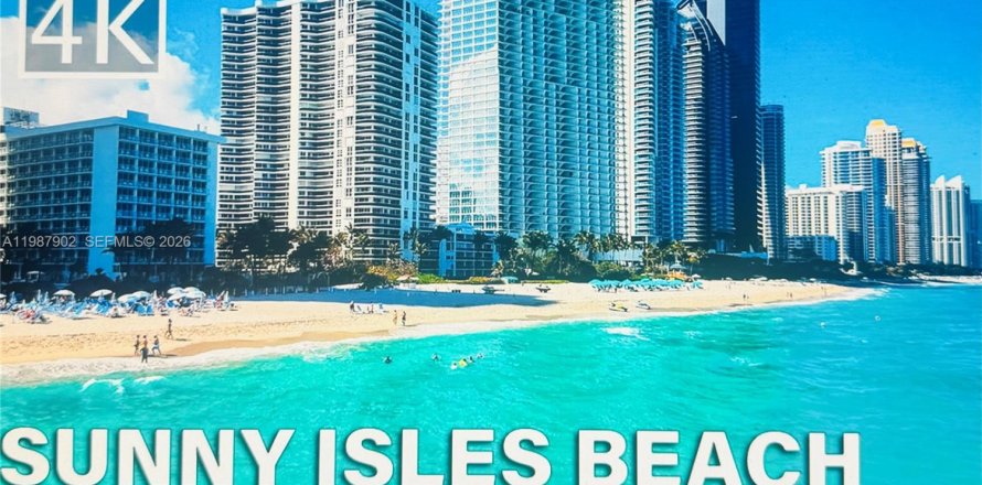 Condo à Sunny Isles Beach, Floride, 2 chambres  № 2051786