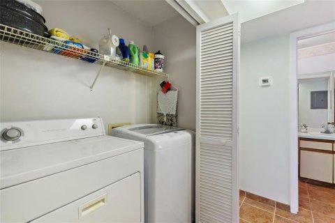 Condominio en venta en Winter Haven, Florida, 2 dormitorios, 121.33 m2 № 1669896 - foto 21
