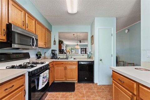 Condominio en venta en Winter Haven, Florida, 2 dormitorios, 121.33 m2 № 1669896 - foto 5