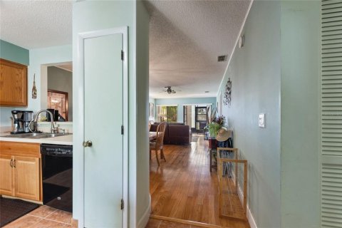 Condominio en venta en Winter Haven, Florida, 2 dormitorios, 121.33 m2 № 1669896 - foto 7