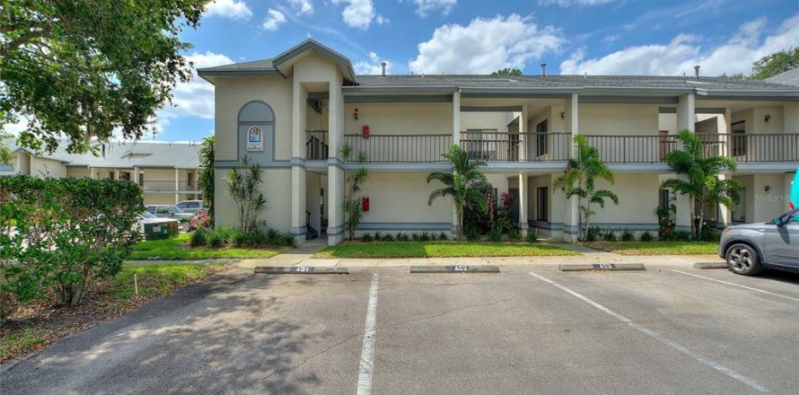 Condominio en Winter Haven, Florida, 2 dormitorios  № 1669896