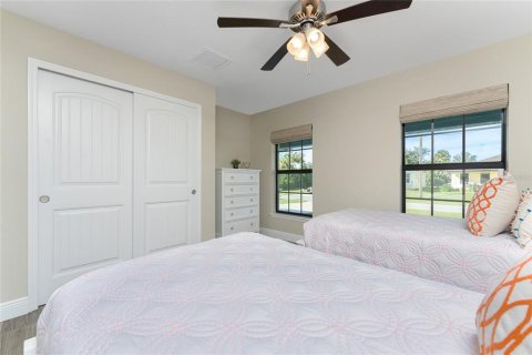 House in Rotonda, Florida 3 bedrooms, 164.44 sq.m. № 1815809 - photo 24