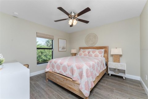 House in Rotonda, Florida 3 bedrooms, 164.44 sq.m. № 1815809 - photo 28
